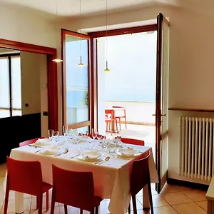 Vista Di By Villavistalago Apartment